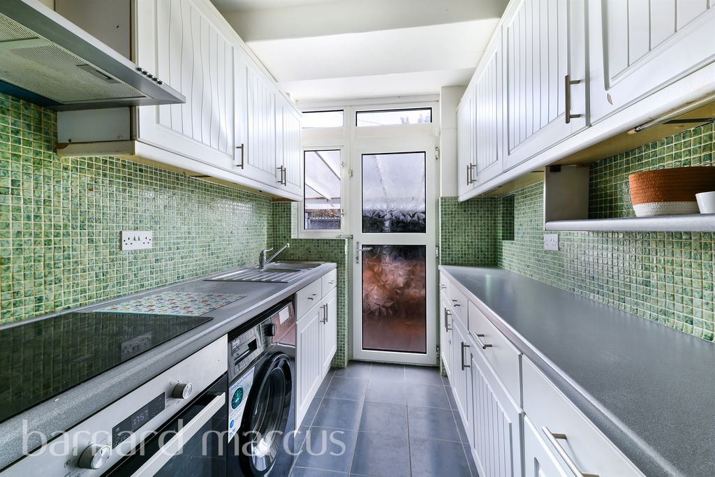 Property photo 2 of 8