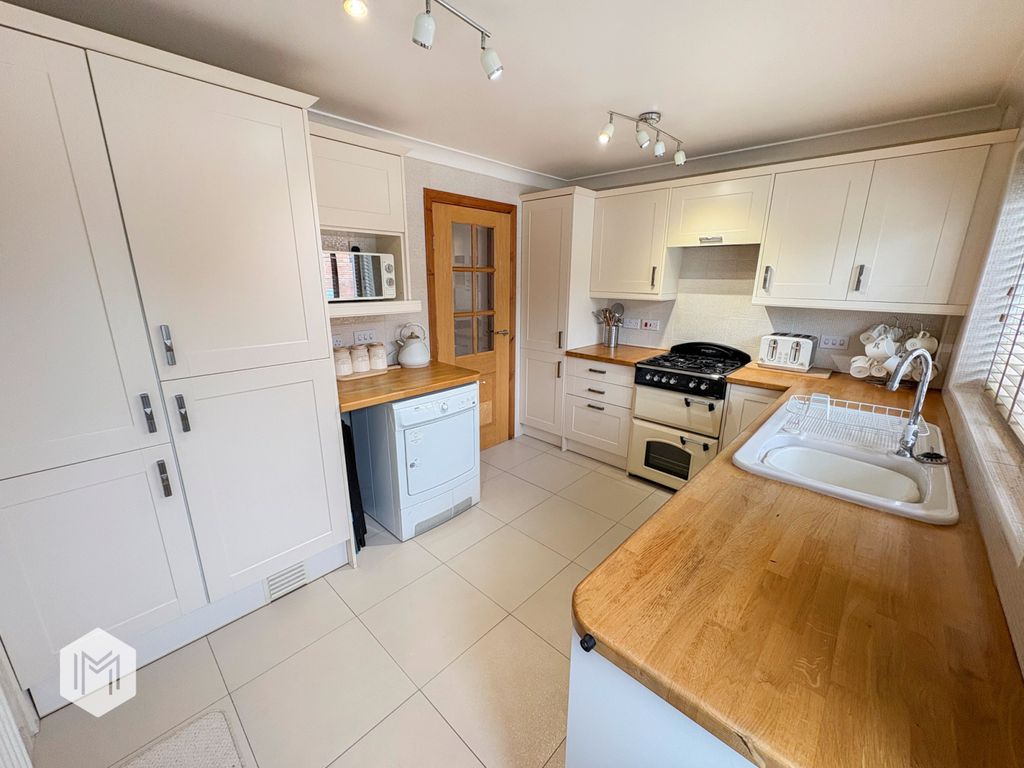 Property photo 2 of 21 Picture No. 03