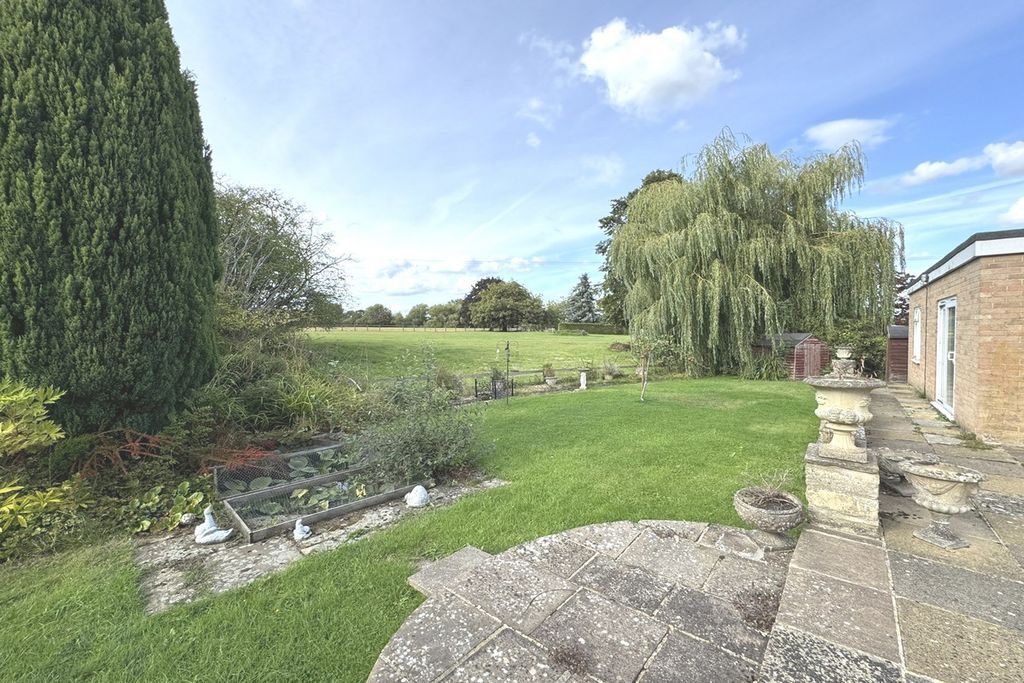 Property photo 3 of 31