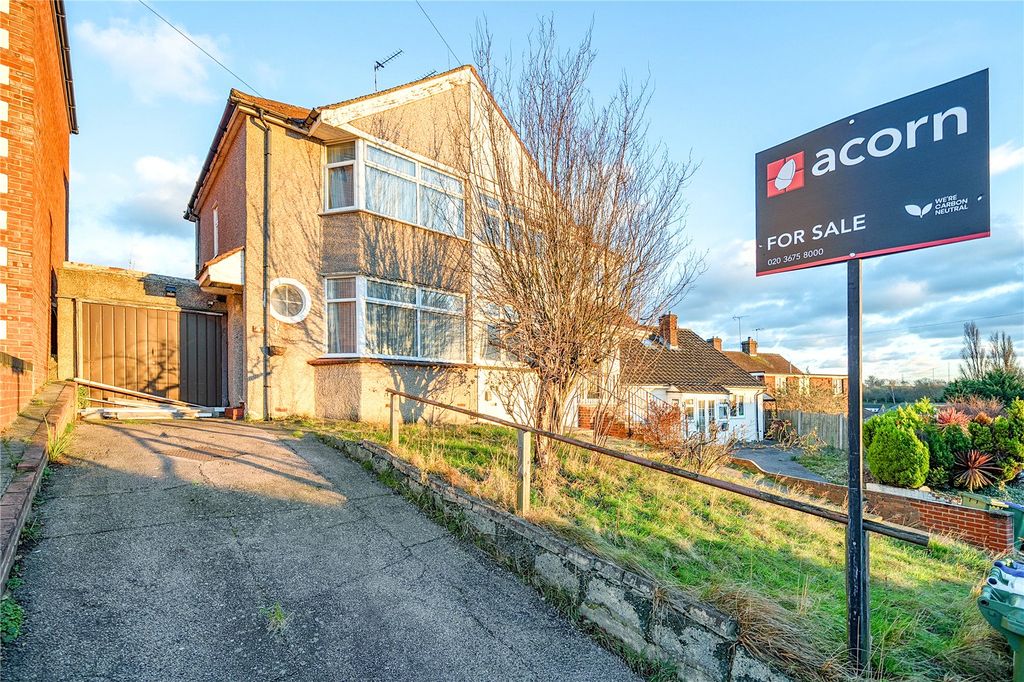 Property photo 1 of 12 External