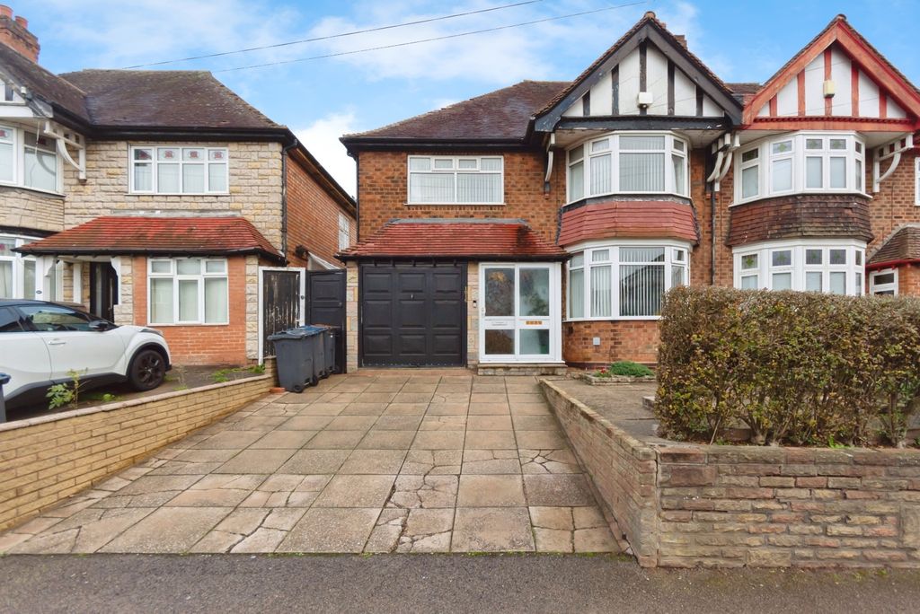 Property photo 1 of 17 Photo