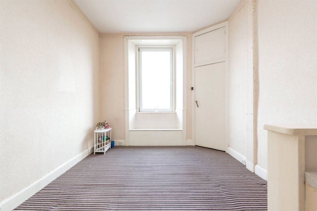 Property photo 2 of 17 Picture No. 02