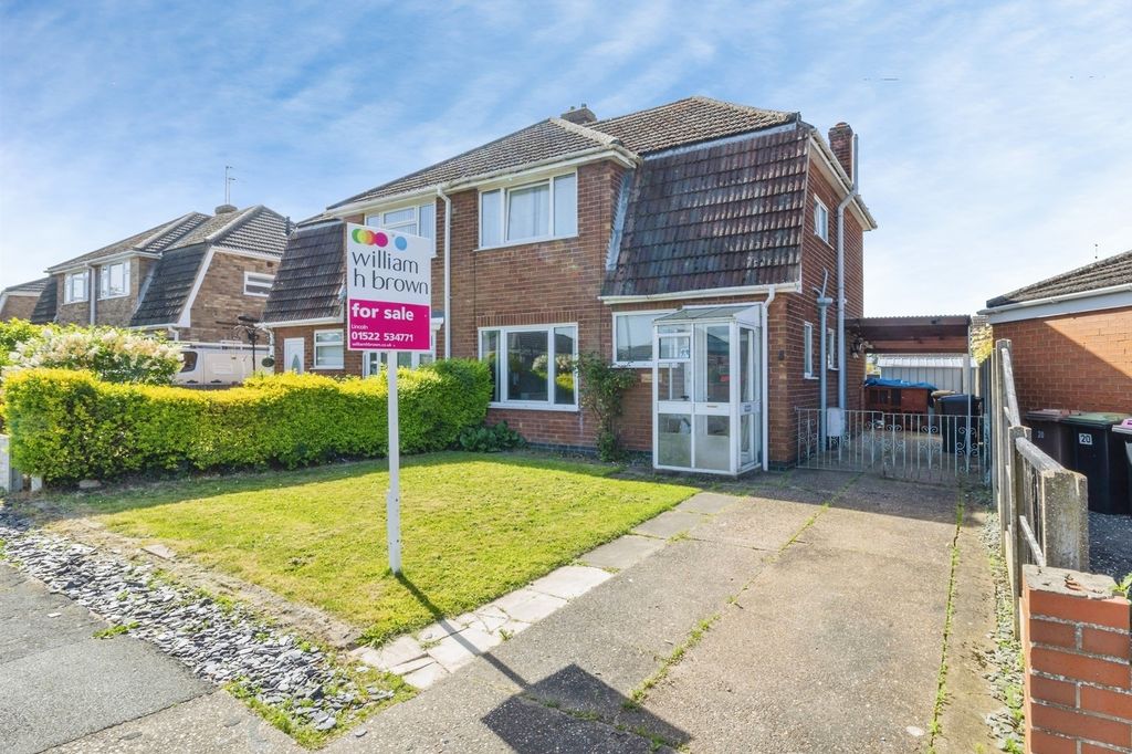 Property photo 1 of 16