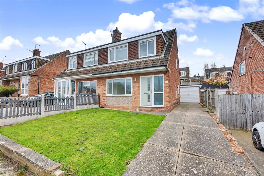 Property photo 1 of 18 Front.Jpeg