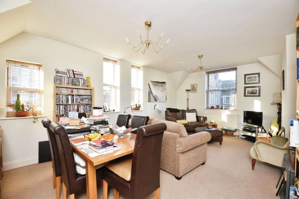 Property photo 2 of 6 Picture No. 05