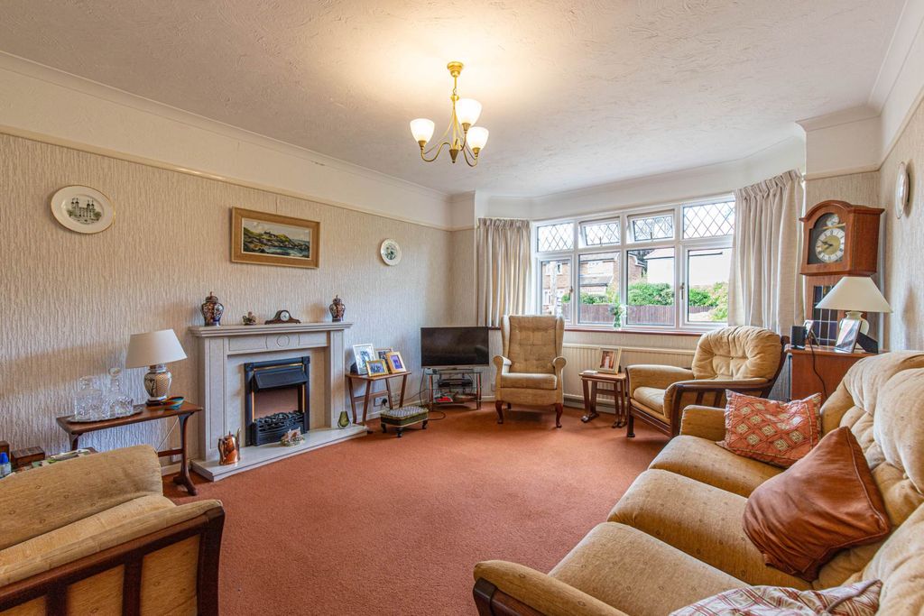 Property photo 3 of 18