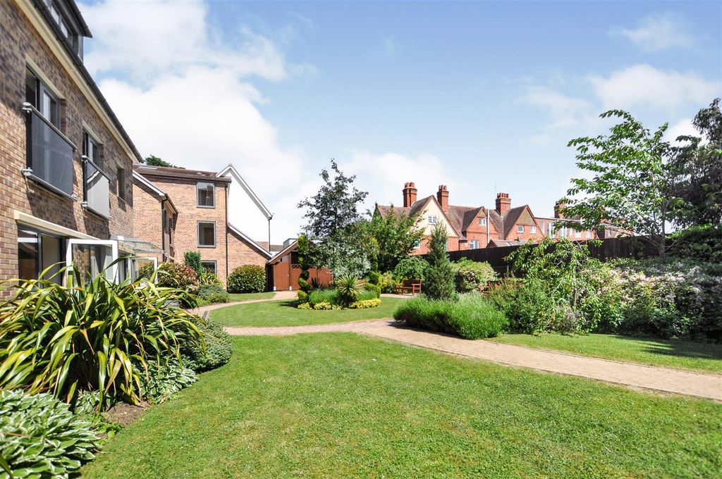 Additional image 15 of 2 bed flat for saleWestonia Court, Wellingborough Road, Northampton NN3