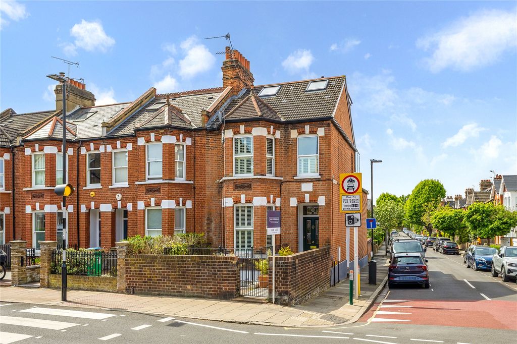 Property photo 1 of 15 Picture No. 02