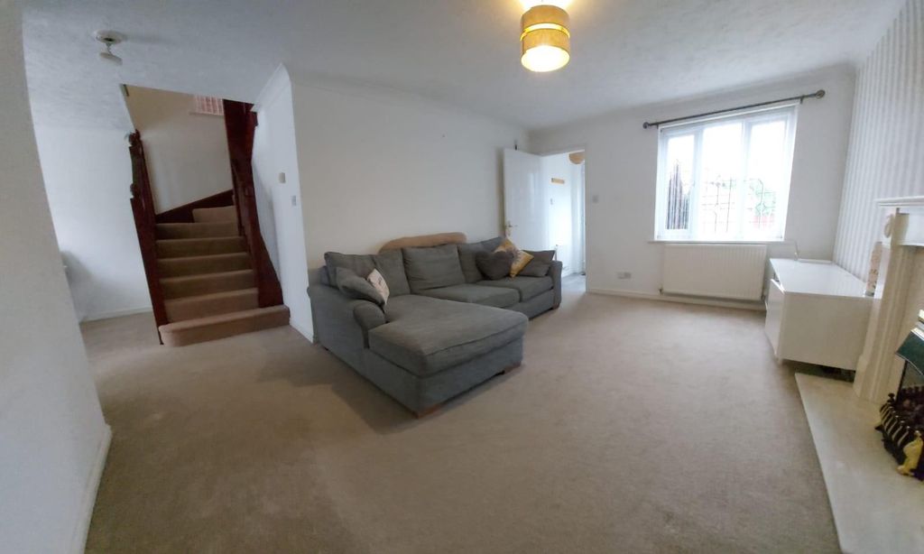 Property photo 2 of 16 Living Room