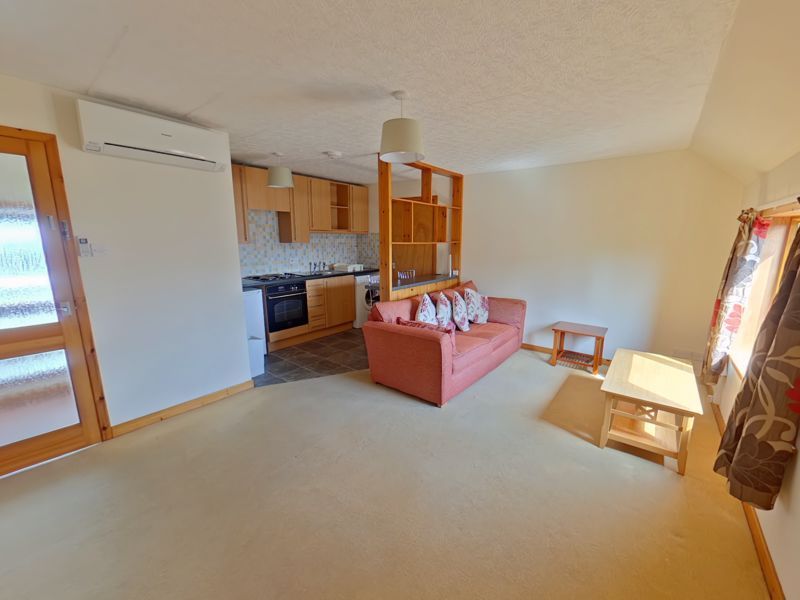 Property photo 1 of 6 Photo 6