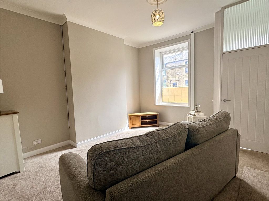 Property photo 2 of 11 Picture No. 02