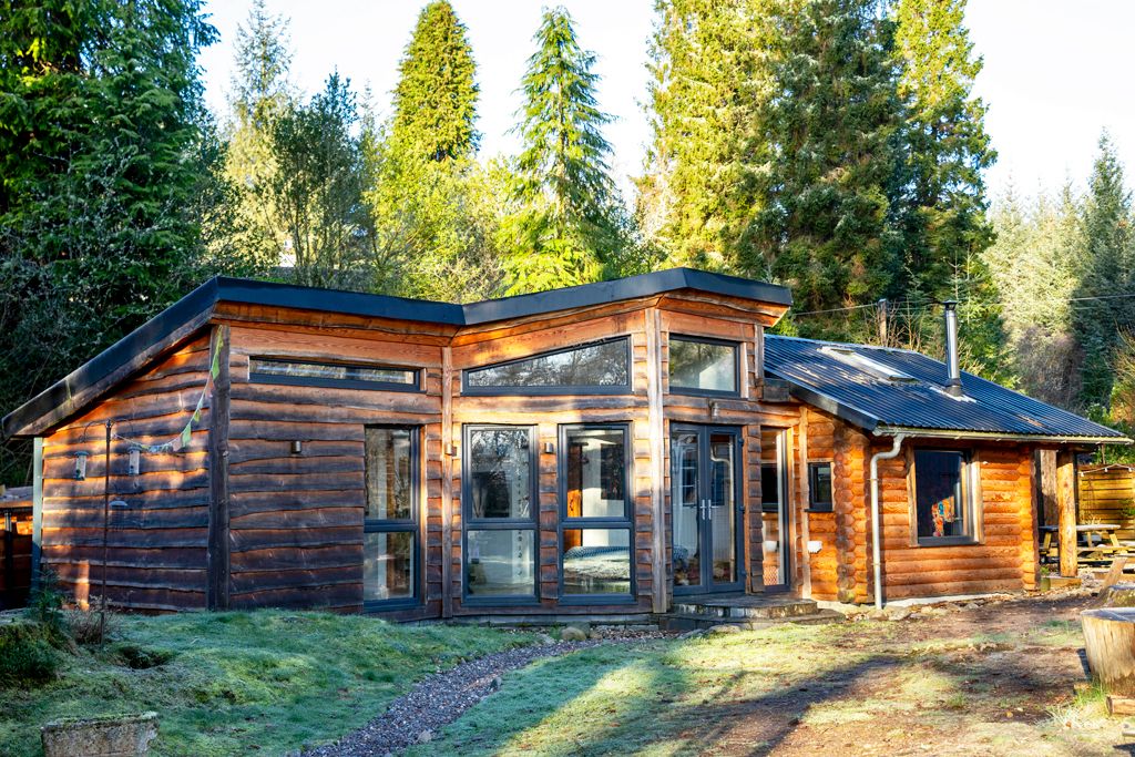 Property photo 2 of 34