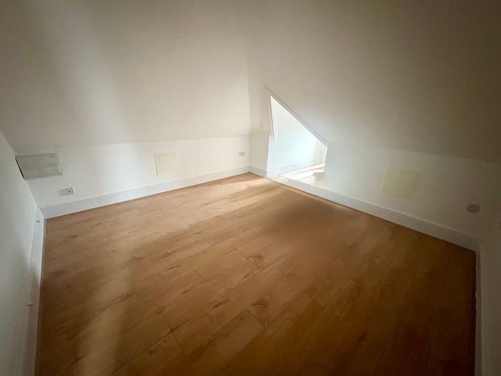 Property photo 3 of 5 Img_4848