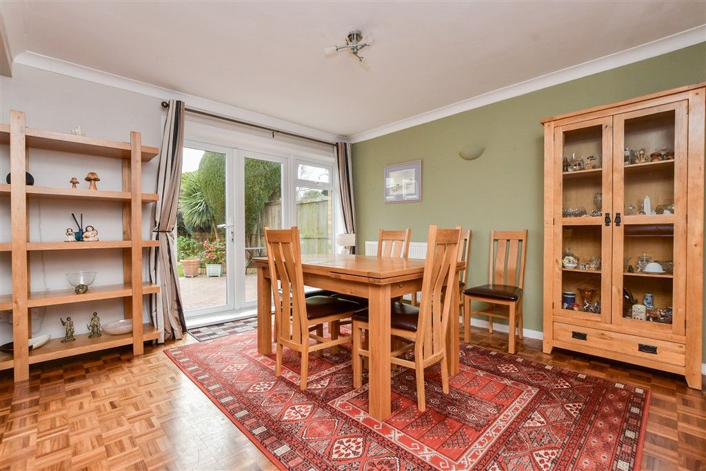 Property photo 2 of 16 Lounge/Diner