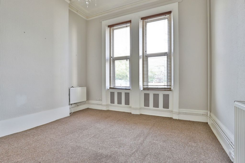 Property photo 2 of 18 Photo