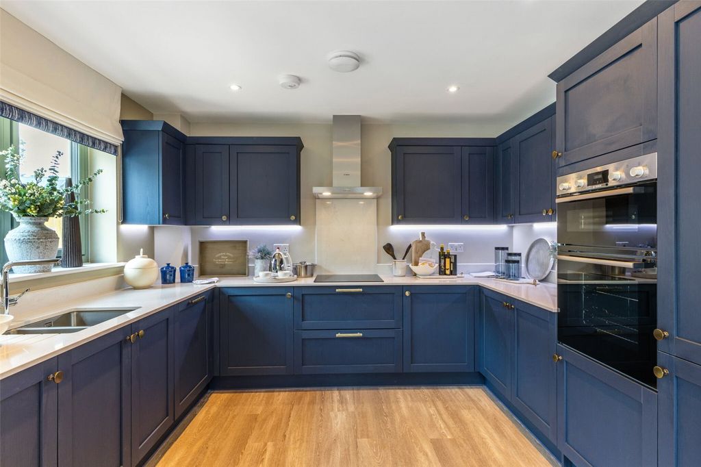 Property photo 3 of 12 Show Home Kitchen