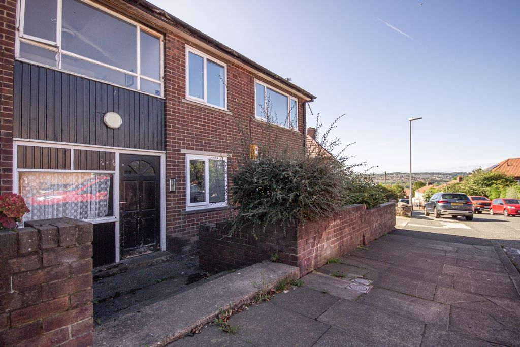 Property photo 1 of 8 1