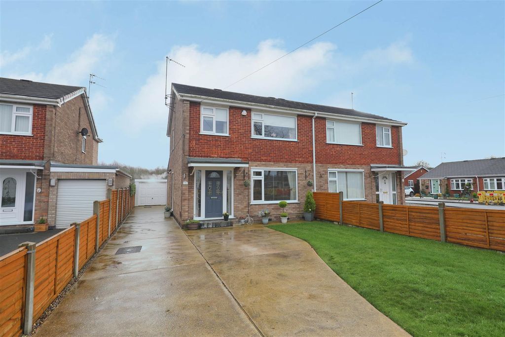 Property photo 1 of 23 Front