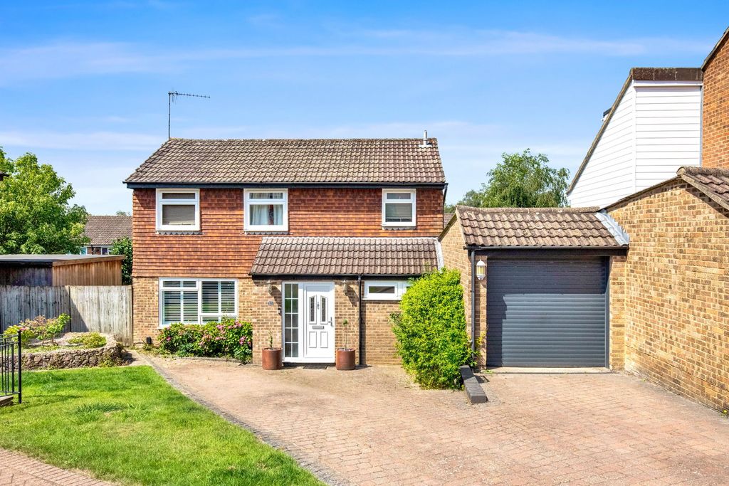 Property photo 1 of 31