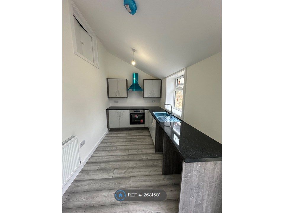 Property photo 1 of 3