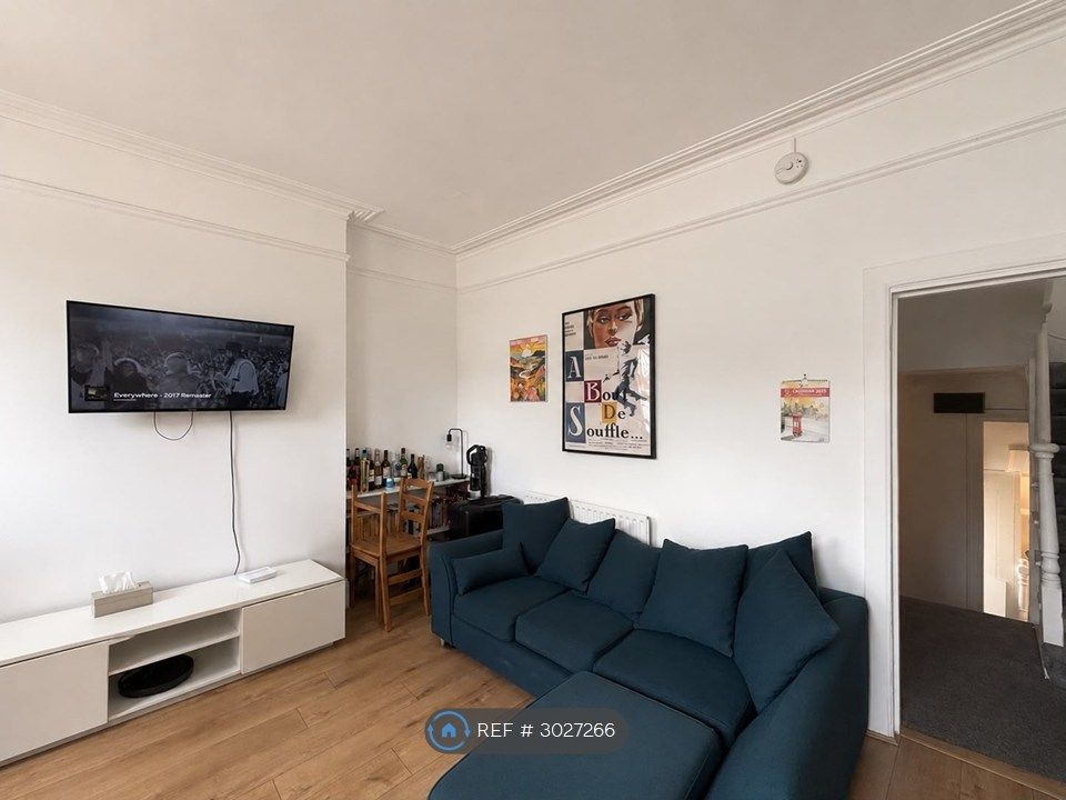 Property photo 2 of 4