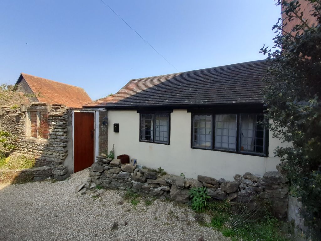 Property photo 3 of 6