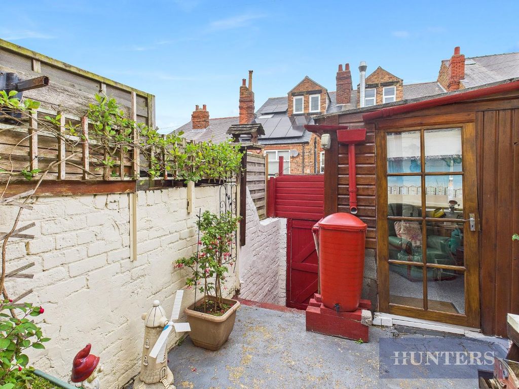 Property photo 2 of 30 Cam05316G0-Pr0179-Still029.Jpg