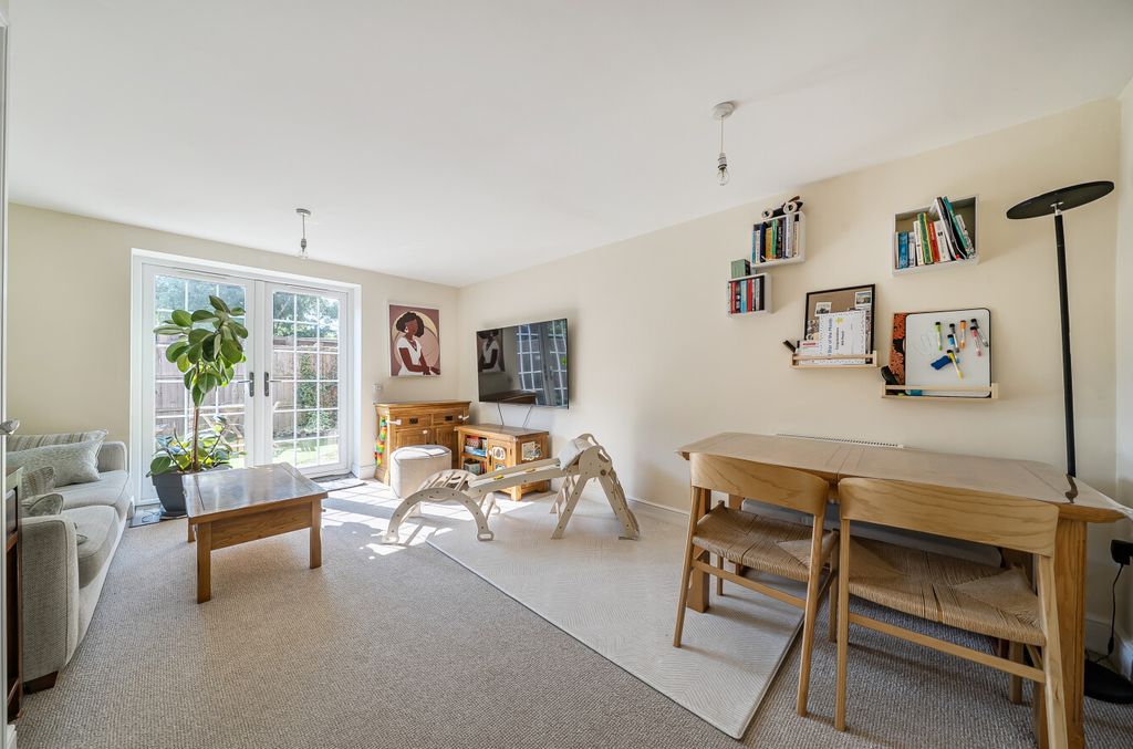 Property photo 2 of 12 14866239