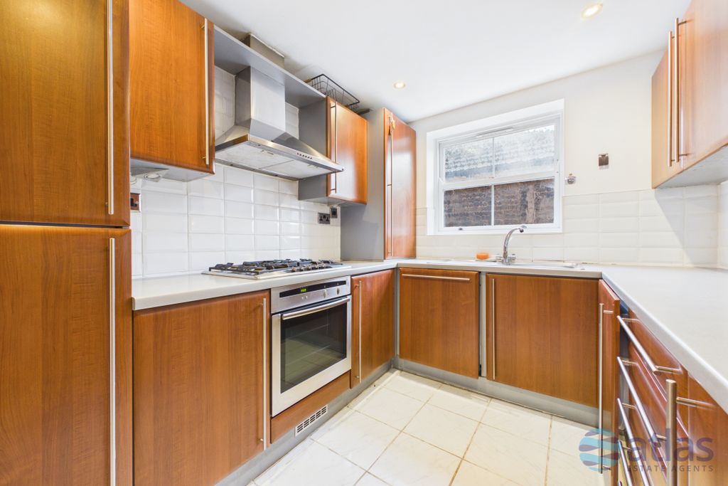 Property photo 3 of 21 Kitchen
