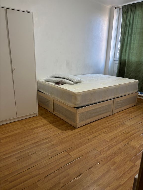 Property photo 1 of 4