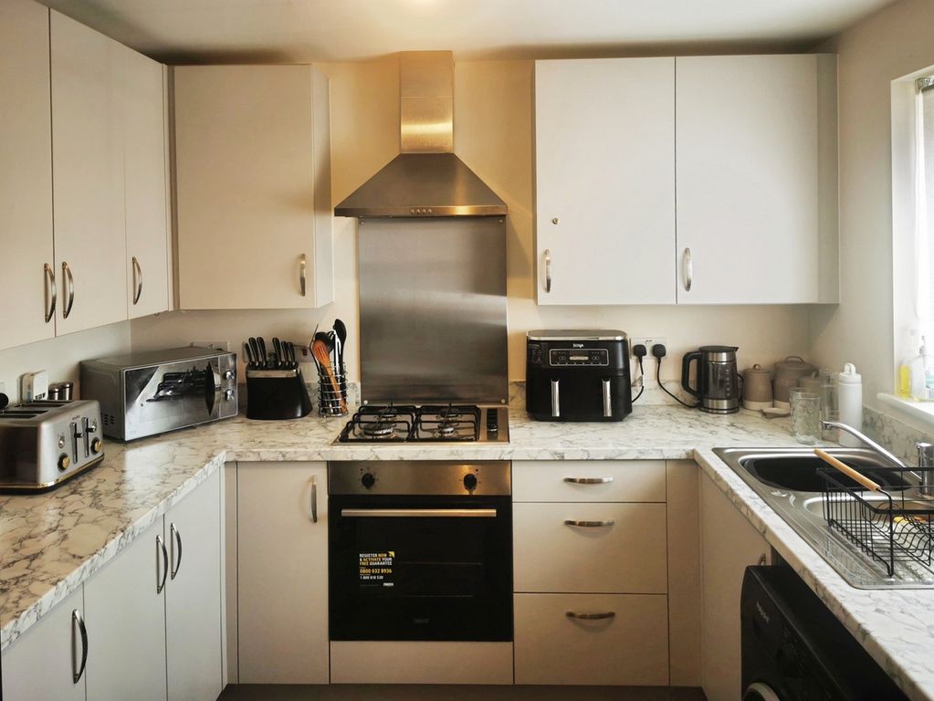 Property photo 2 of 12