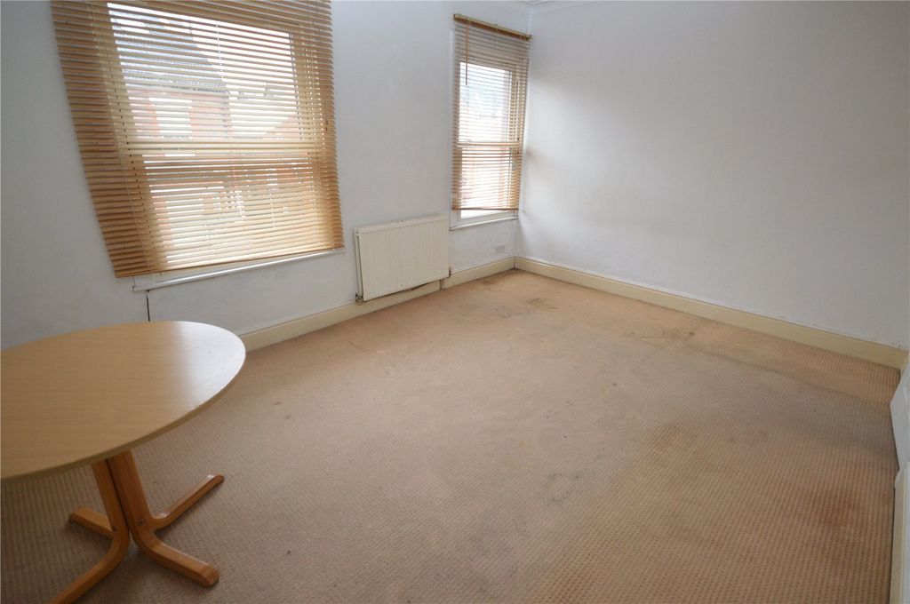 Property photo 2 of 7 Picture No. 06