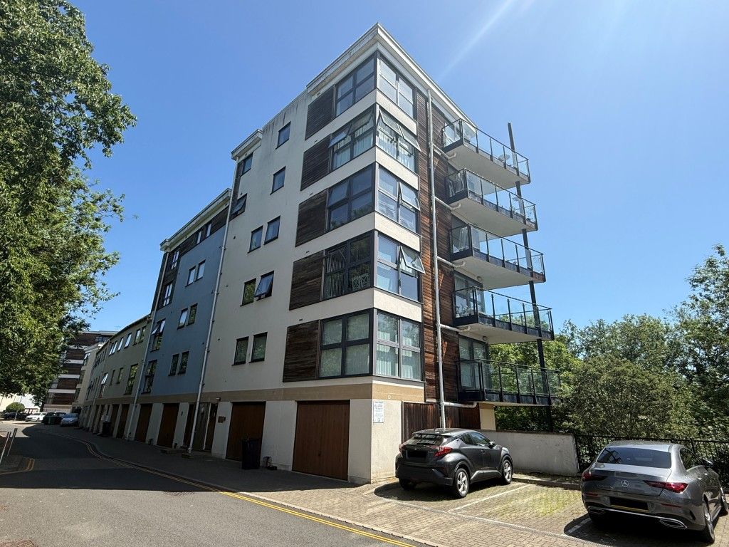 Property photo 1 of 12 Purpose Built Block Of Flats