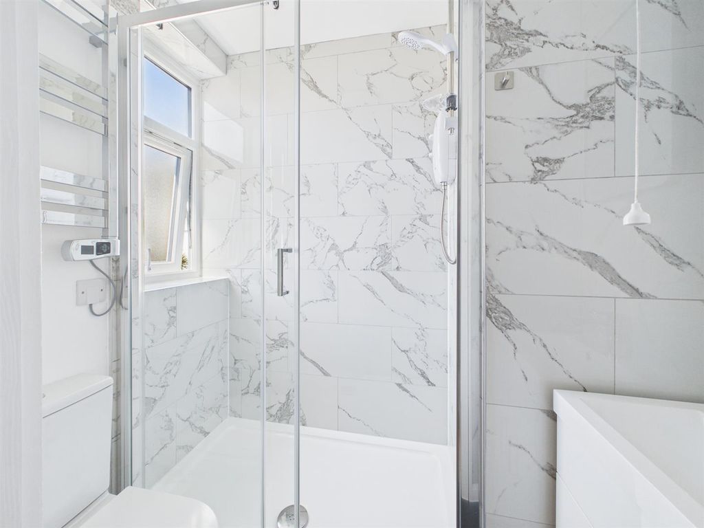 Property photo 3 of 6 Cam01968G0-Pr0259-Still001.Jpg