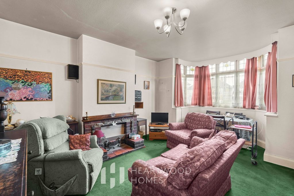 Property photo 2 of 17