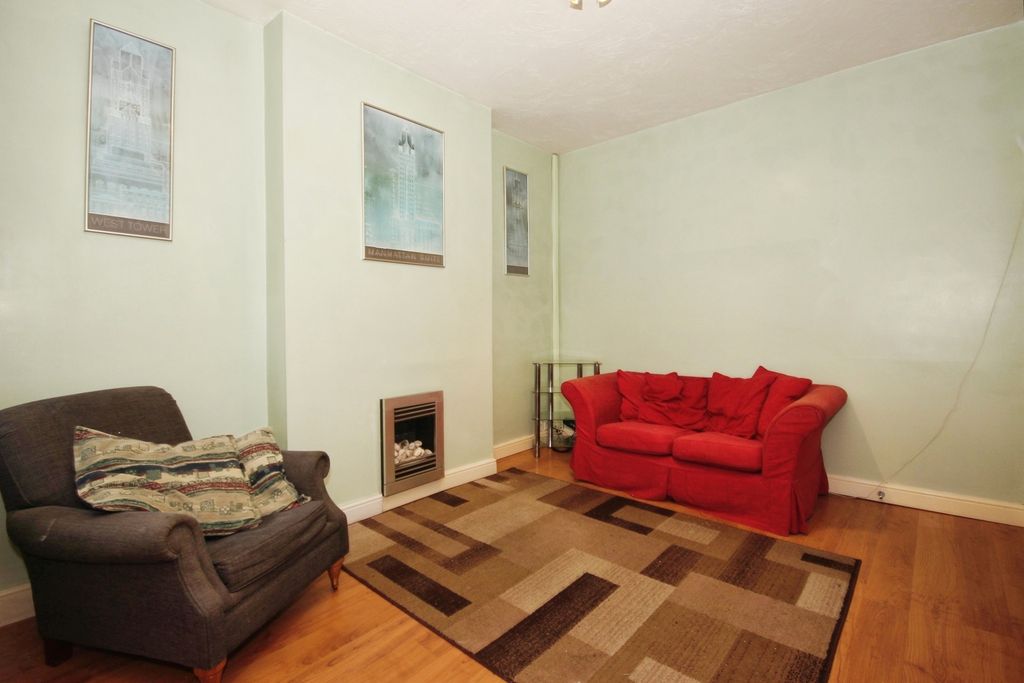 Property photo 3 of 15 Second Reception