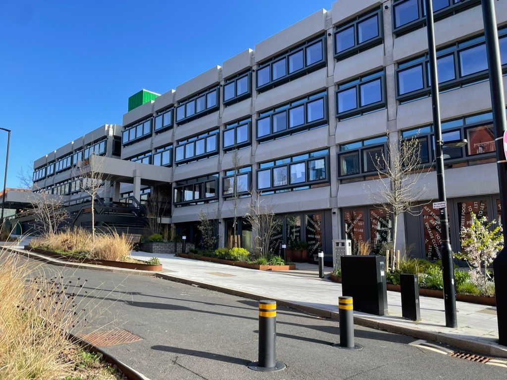 Property photo 2 of 15 Photo 35