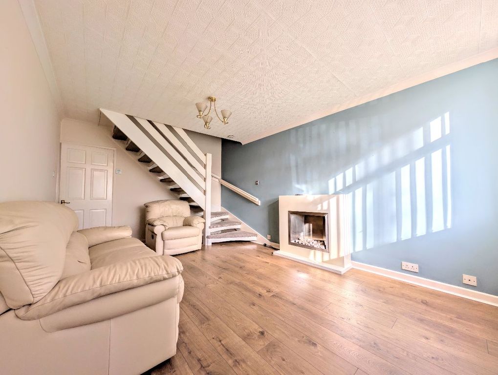 Property photo 2 of 24