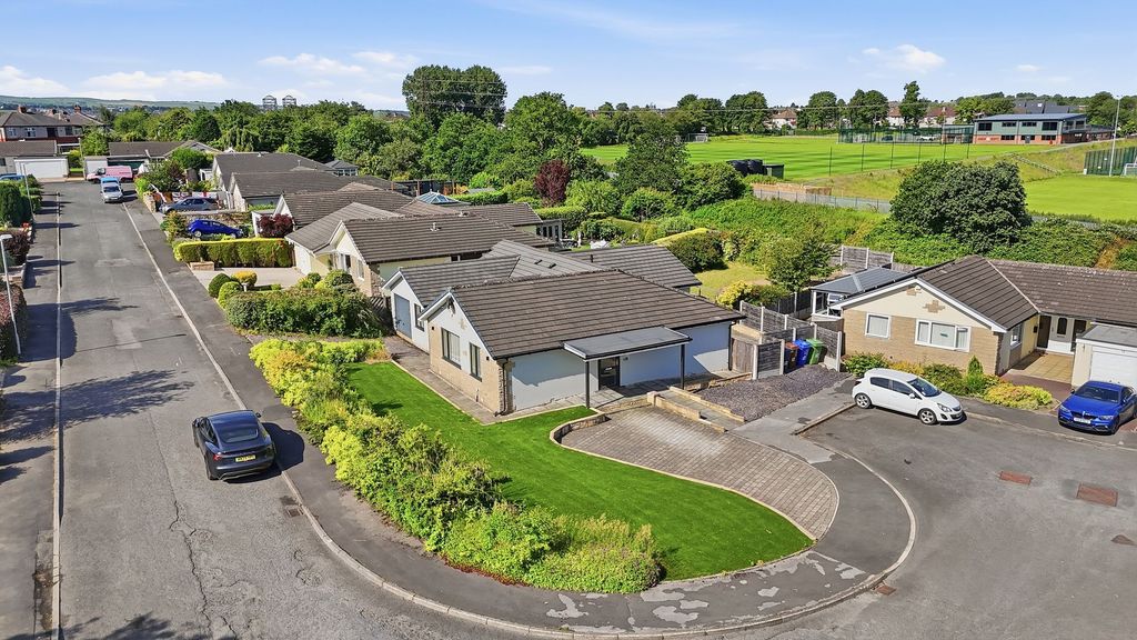 Property photo 1 of 39