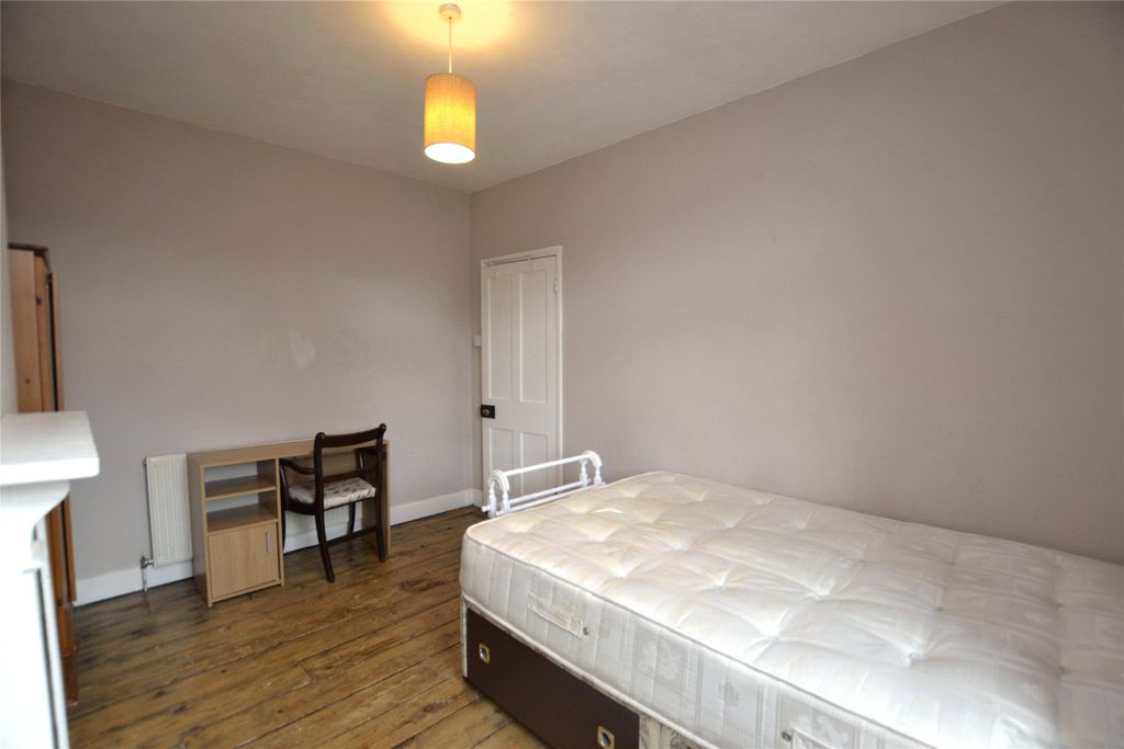 Property photo 3 of 5 Picture No. 05