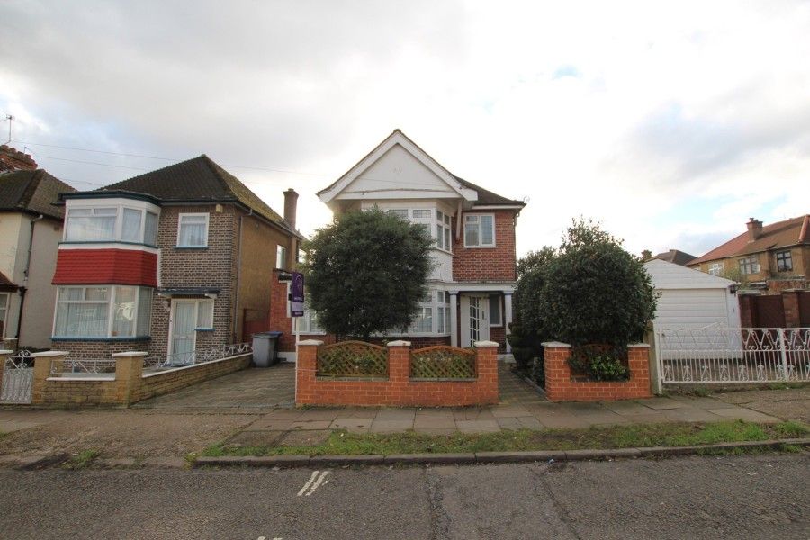 Property photo 1 of 18