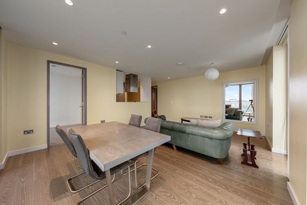 Property photo 2 of 15 094A2110