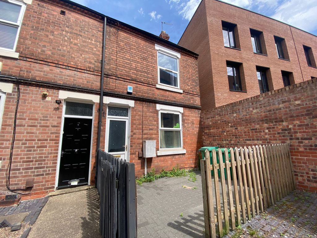 Property photo 1 of 4