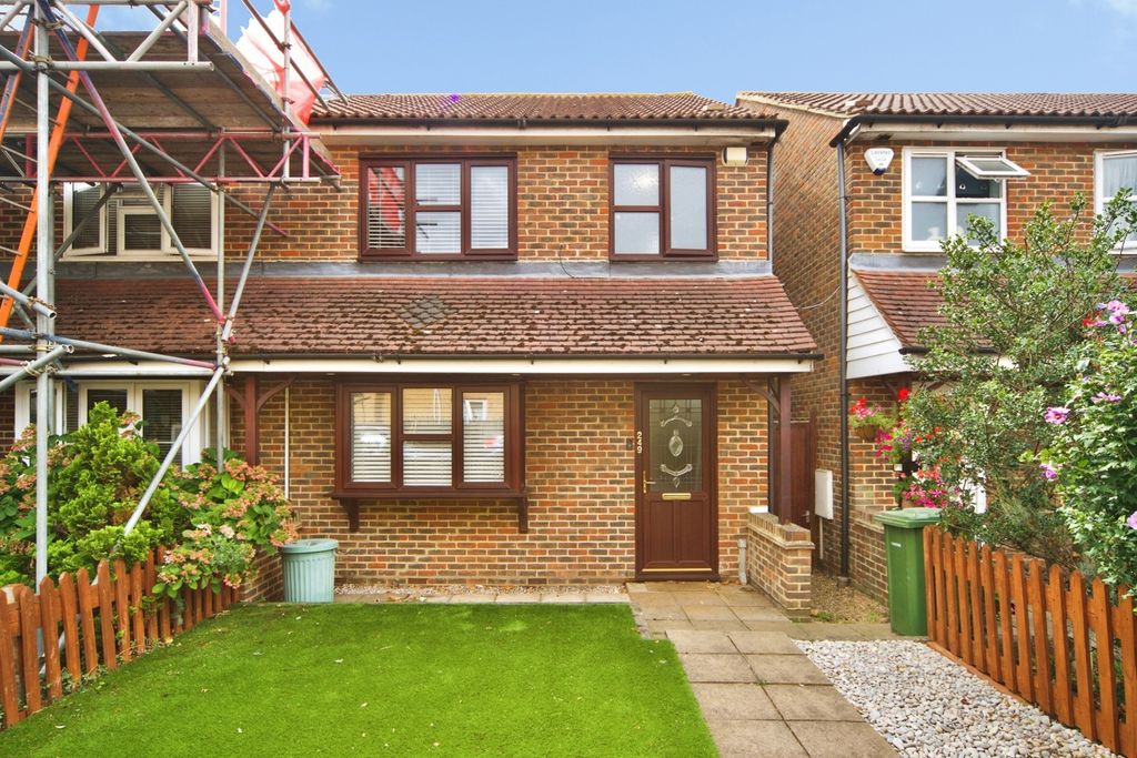 Property photo 1 of 11 Pbox-Img.Jpg