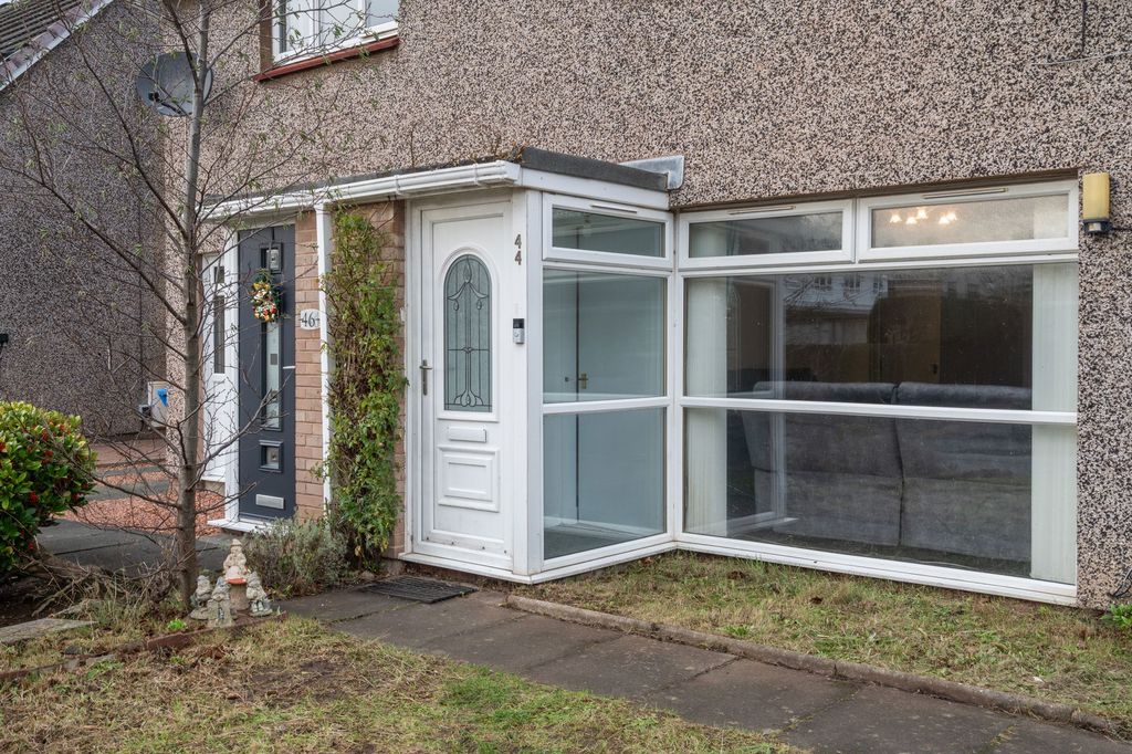 Property photo 2 of 29