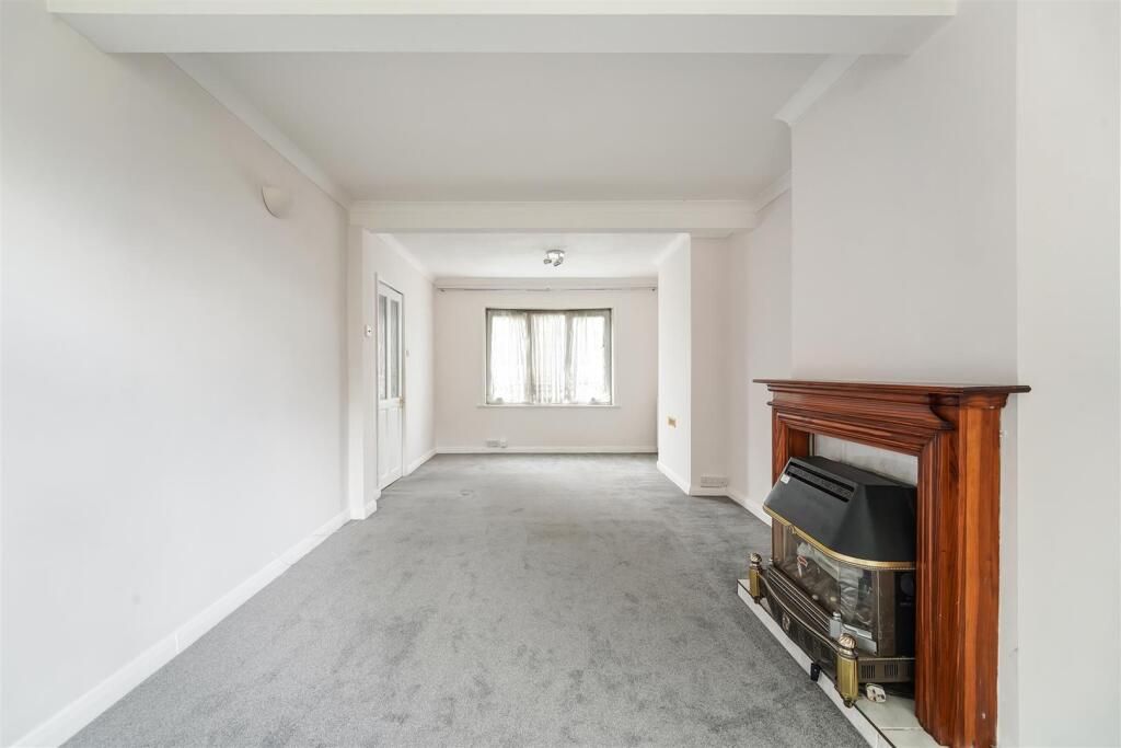 Property photo 3 of 8 Reception Room