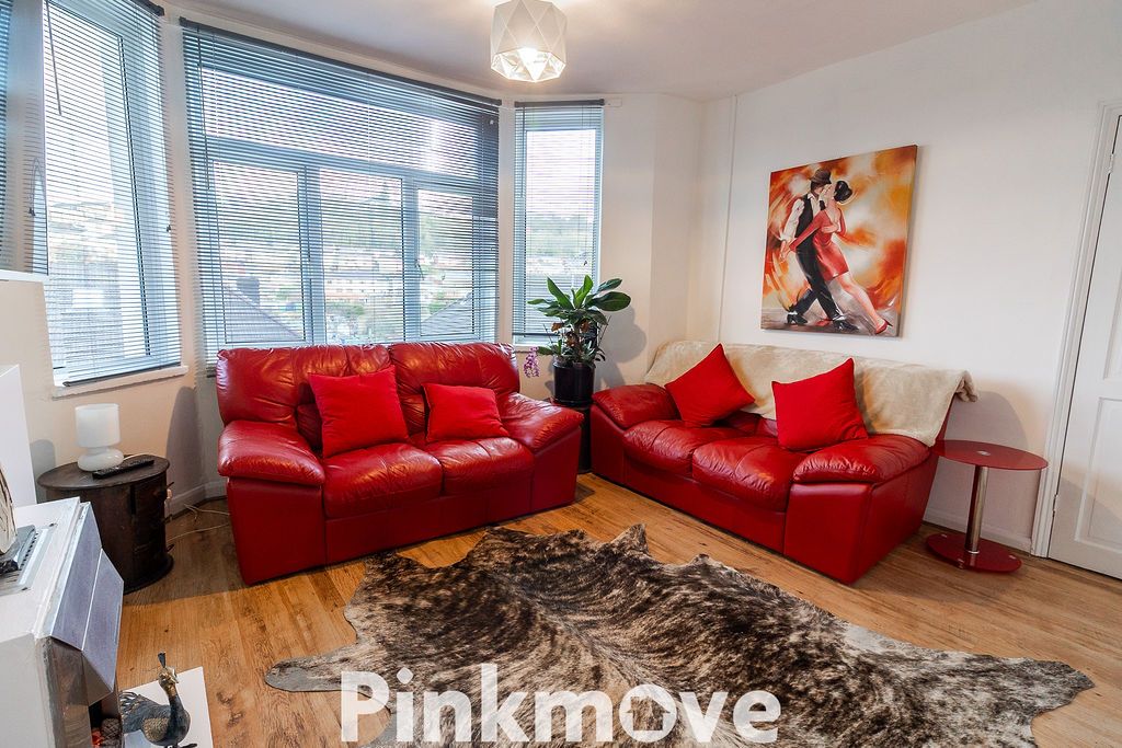 Property photo 3 of 21