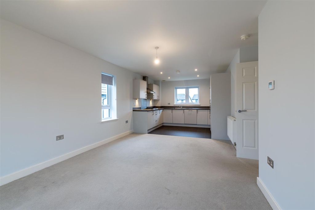 Property photo 2 of 18 85, Bertha Way Perth-34.Jpg