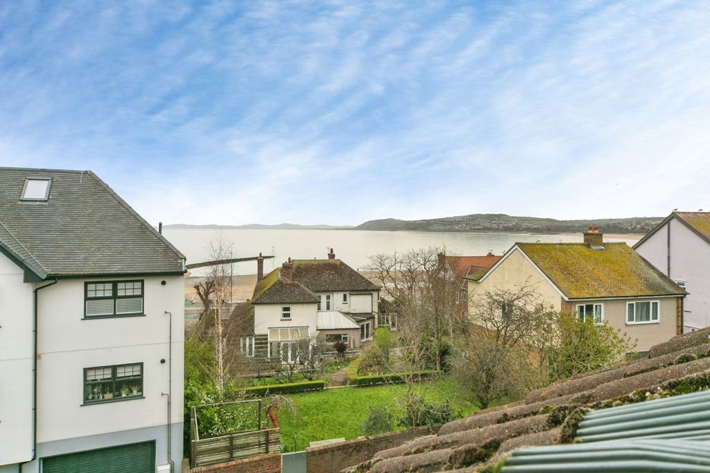 Property photo 1 of 15 Pbox-Img.Jpg