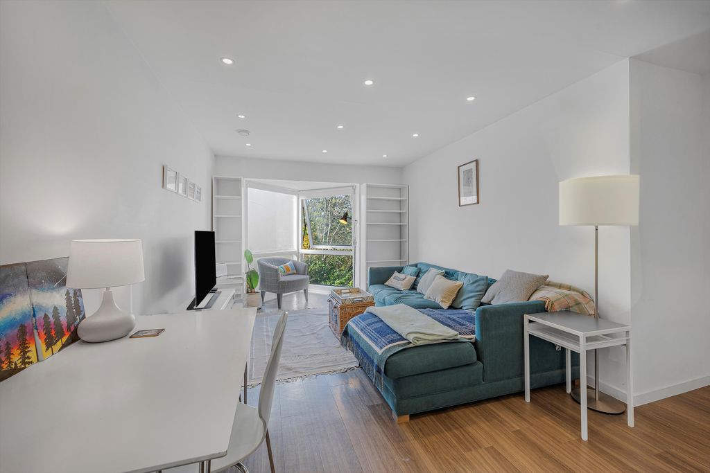 Property photo 1 of 15 Image